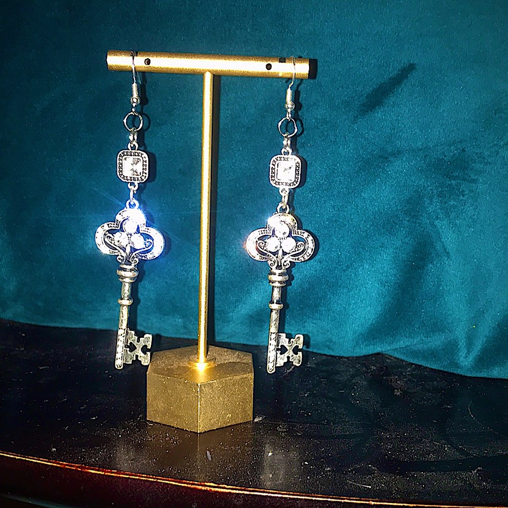 love, Savvy Handcrafted Silver Key Earrings